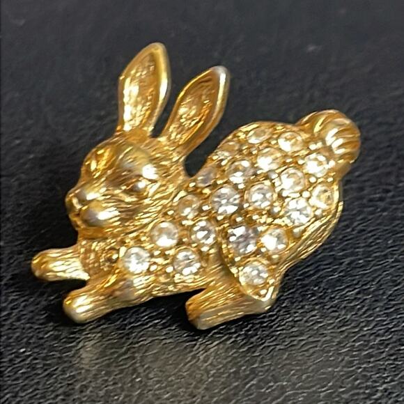 Vintage Avon Rhinestone Easter Bunny Rabbit  Pin - Picture 3 of 8